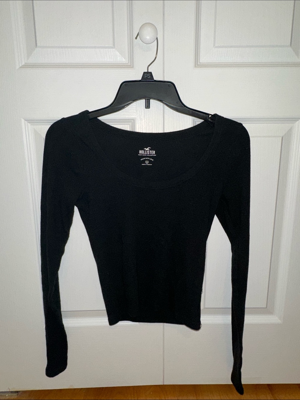 Hollister Black Long Sleeve Scoop Neck Top